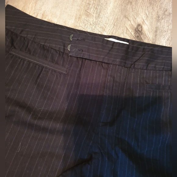 Old Navy pin strip pants - Picture 2 of 6